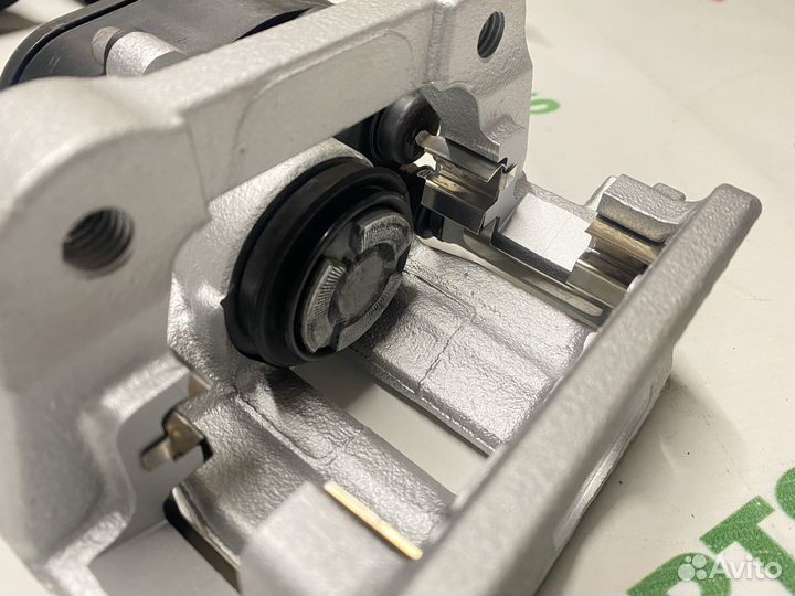 Суппорт тормозной левый электро ручник Volvo S80