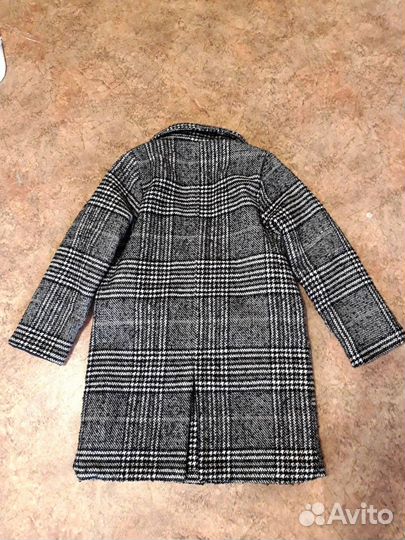 Пальто демисезонное на девочку, рост 116-122