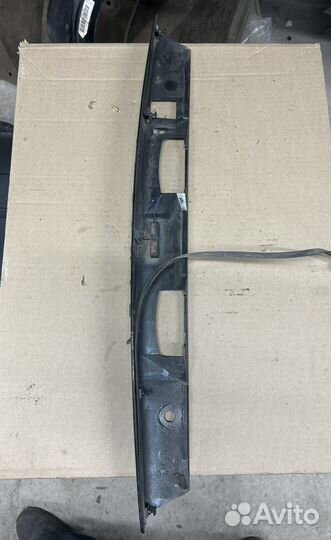 Накладка крышки багаж infiniti m35 nissan fuga y50