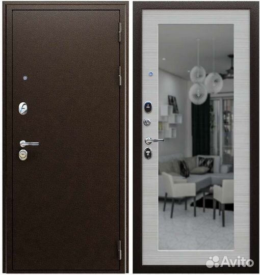 Дверь с зеркалом