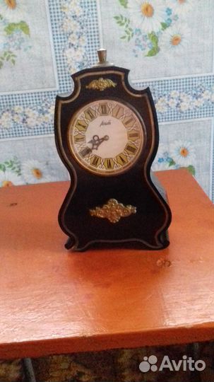 Часы настольные