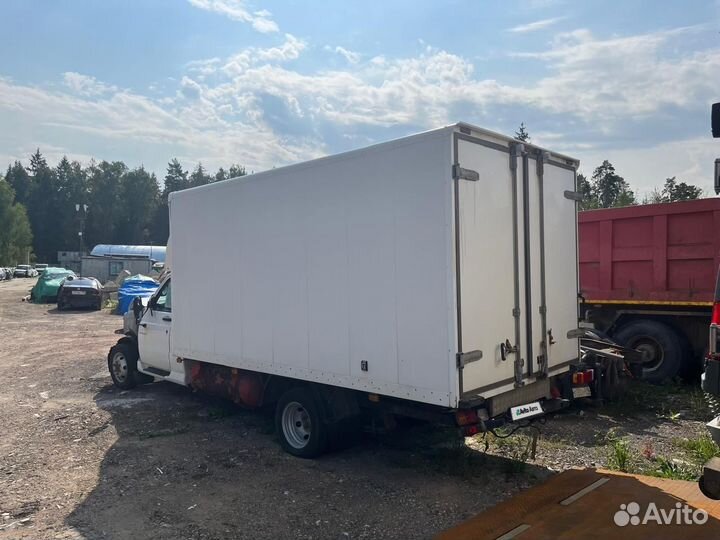 УАЗ Профи 2.7 МТ, 2022, битый, 999 999 км