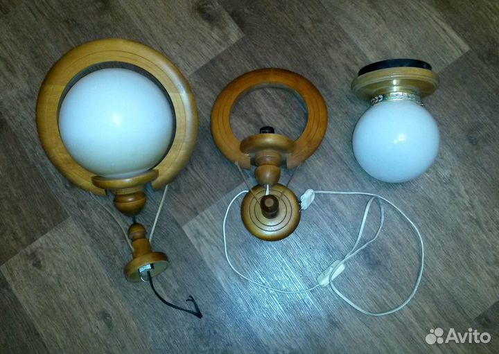 Люстры и бра с отделкой натуральным деревом