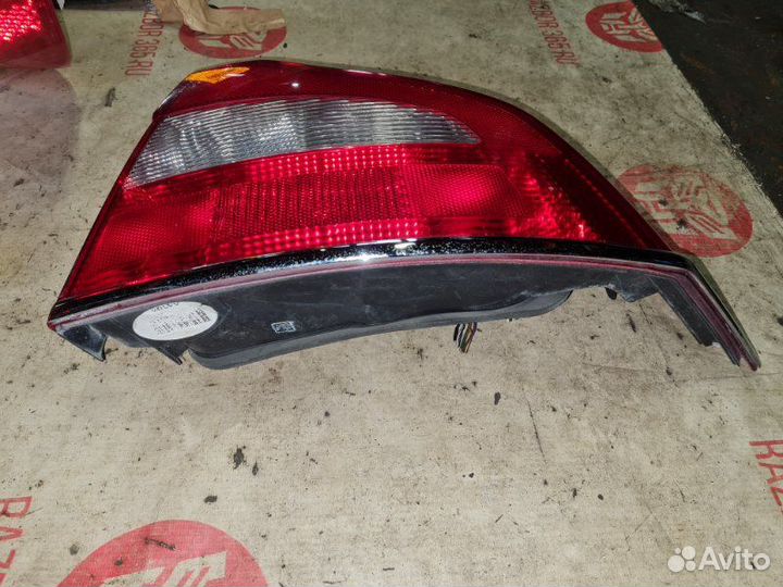 Фонарь задний правый Volvo S80 AS B6324S 2010