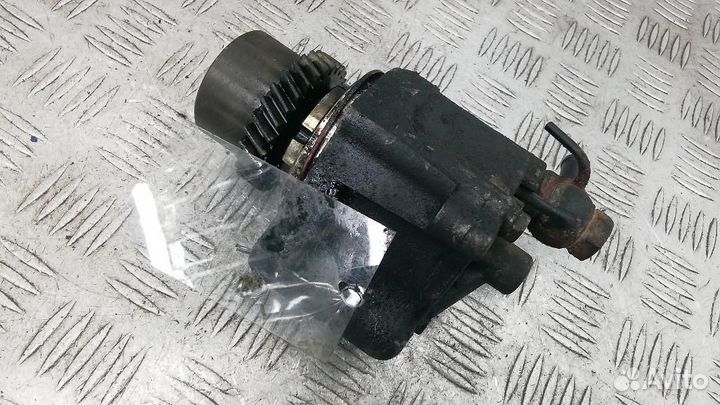 Насос вакуумный Toyota Land Cruiser Prado