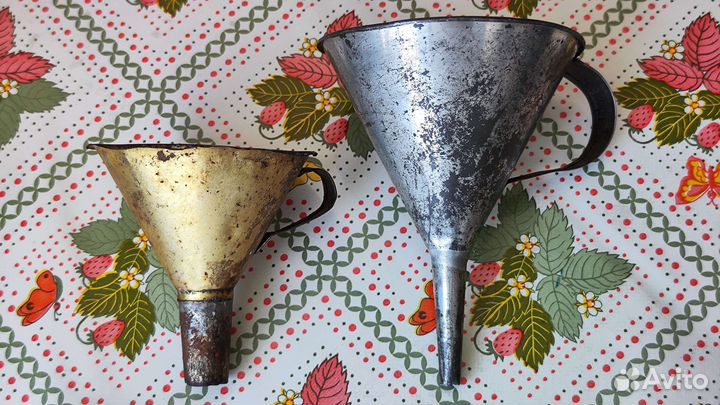 Воронки металлические, горлышки, воронка, горлышко