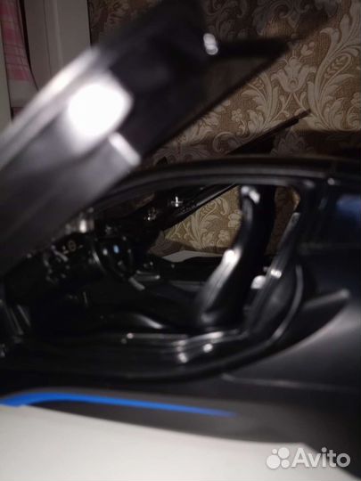 BMW I8 на радиоуправлении (торг уместен)
