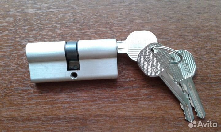 Цилиндровый механизм (личинка)