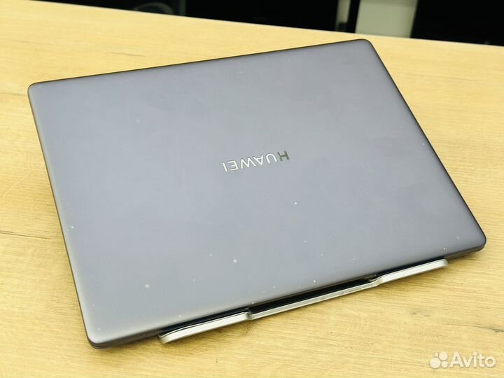 Huawei MateBook 13 2K Core i5-10210U/ MX250