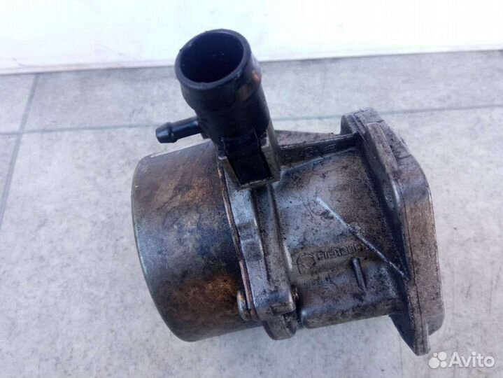 Насос вакуумный Renault Megane 2 8200399569