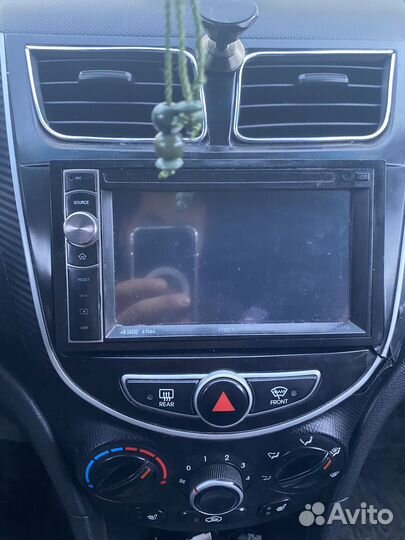 Аксессуары Чехлы,магнитола, рамки для номеров