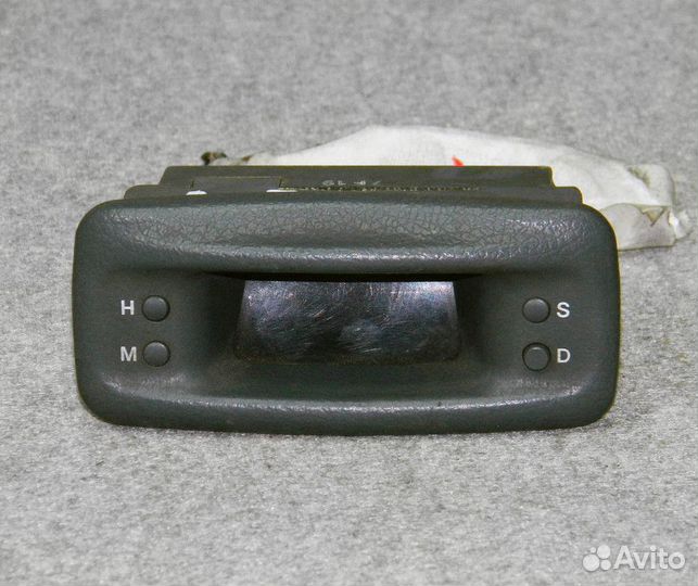 Часы салонные Nexia N100