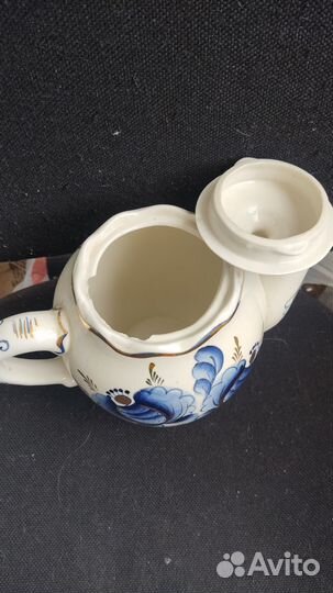 Чайник Гжель