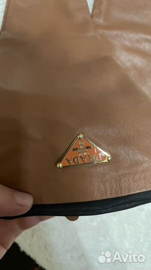 Длинные кожаные перчатки