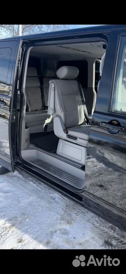 Volkswagen Multivan 2.0 AMT, 2010, 59 000 км