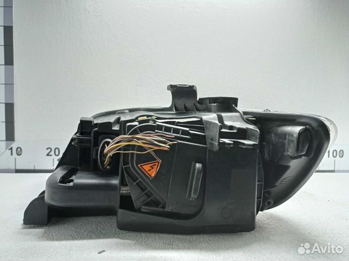 Фара правая Audi Q7