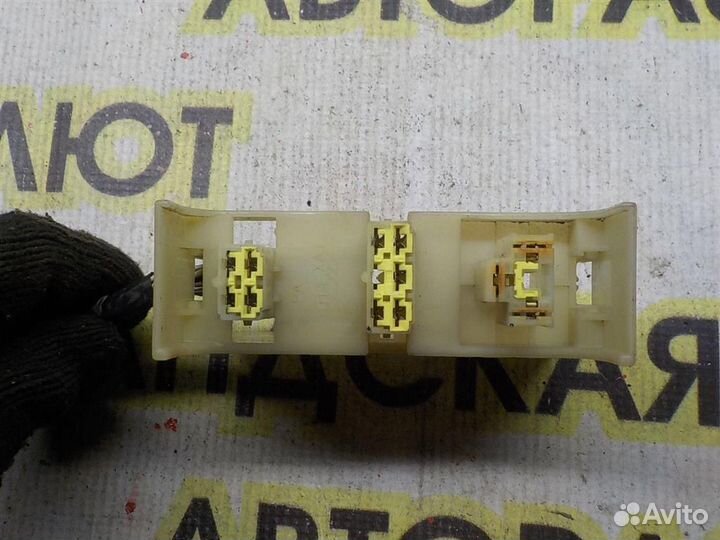 Блок предохранителей Toyota Camry XV10 1991-1996