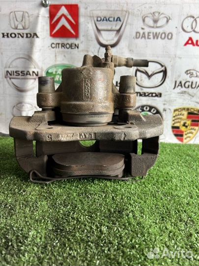 Суппорт тормозной передний правый Ford Focus 2