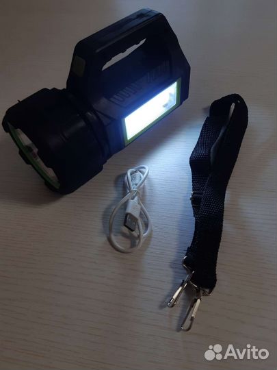 Походный фонарик на солнечных аккумуляторах