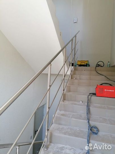 Перила и поручни из нержавеющей стали