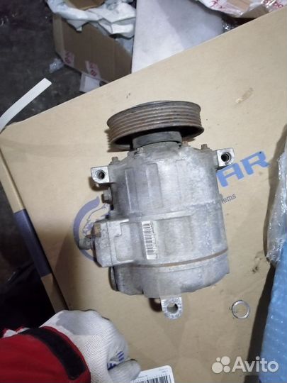 Компрессор кондиционера Volkswagen Golf 5 1.6 FSI