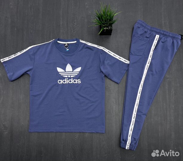 Спортивный костюм весенний Adidas