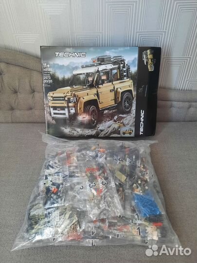 Конструктор Lego Technic Land Rover Defender