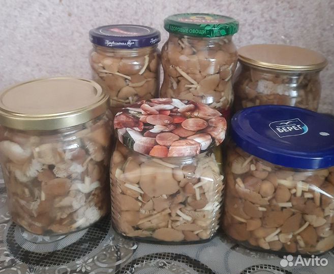 Грибы маринованные