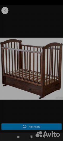 Детская кроватка с маятником