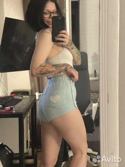 Голубые шортики с сердечками