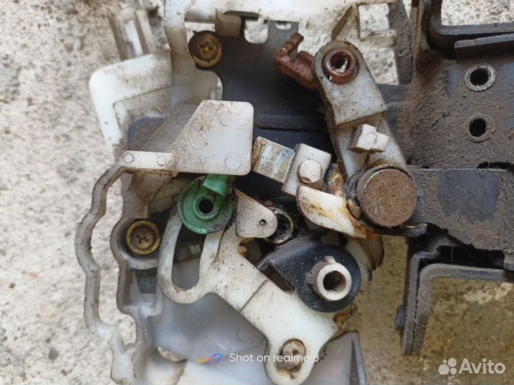 Замок багажника мазда 6 GG