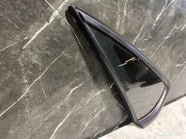 Форточка кузова задняя левая Volkswagen Polo MK5