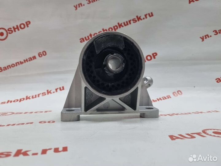 Опора двигателя передняя Opel Astra H Опель Астра