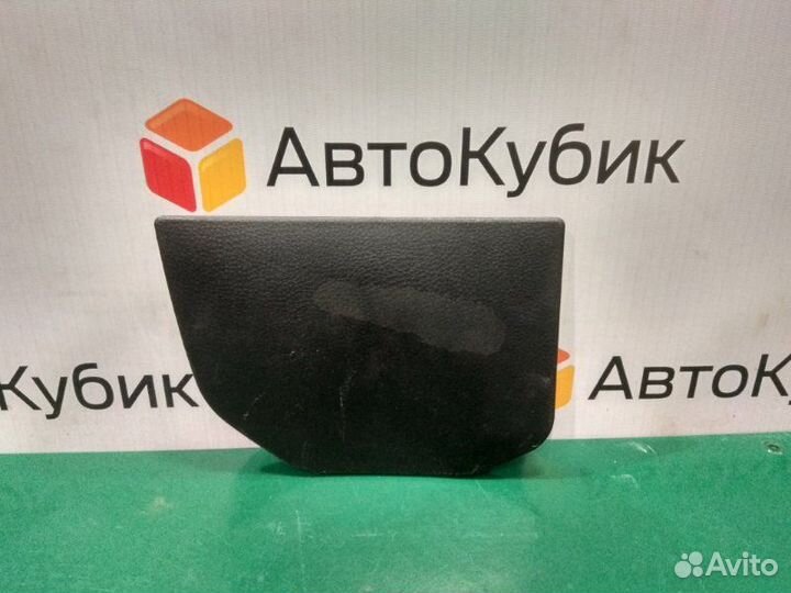 Накладка на торпедо правая Mitsubishi Lancer 9