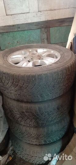 Nokian Tyres Hakkapeliitta 5 275/60 R17