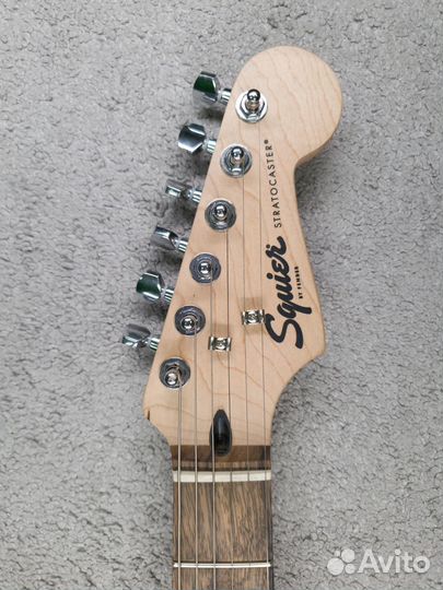 Fender squier bullet Stratocaster HSS Arctic White