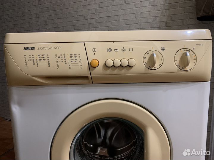 Стиральная машинка Zanussi Getsystem 900