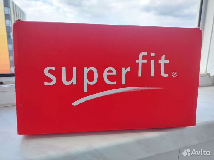 Сандалии новые