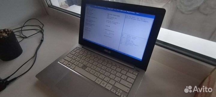 Ноутбук Asus x201e