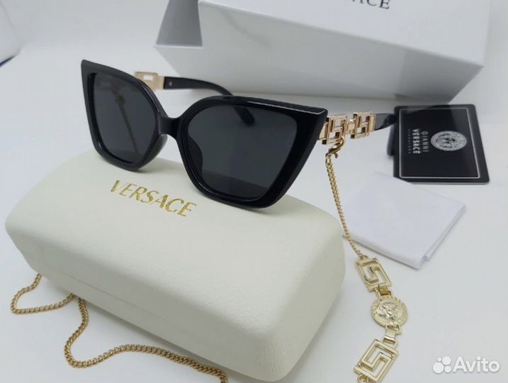 Очки солцезащитные