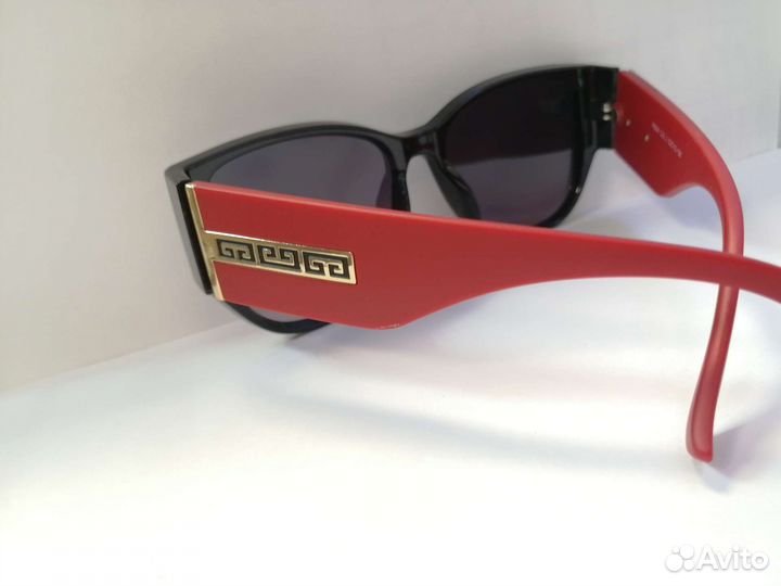 Солнцезащитные очки polaroid