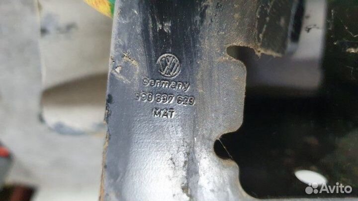 Усилитель бампера задний Volkswagen Passat Cc 358