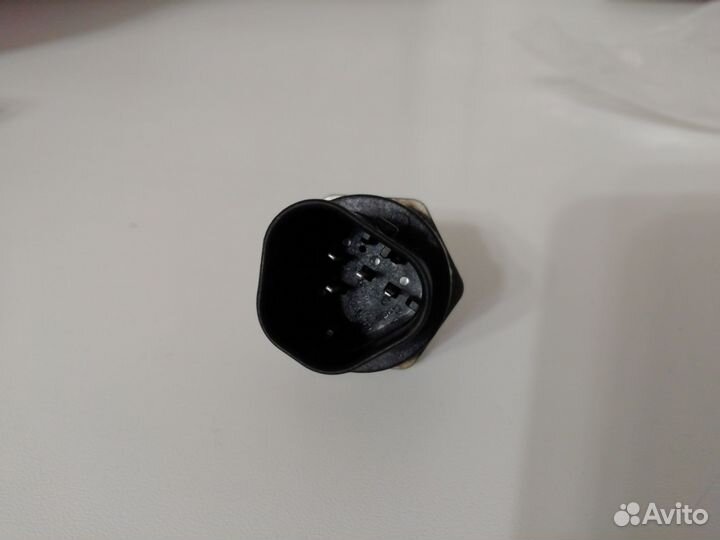 Датчик давления масла Mazda CX3