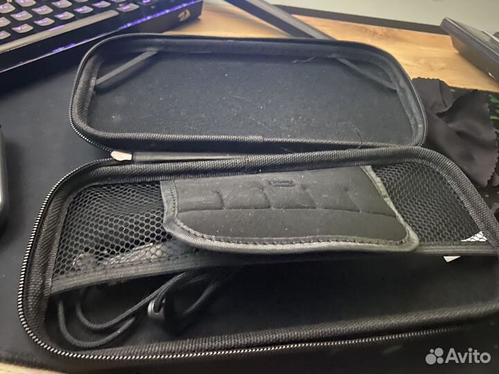 Nintendo switch + чехол и тд