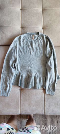 Джемпера 46, 7 штук