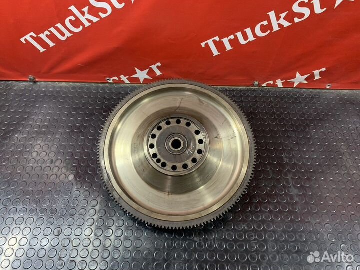 Маховик двигателя