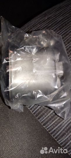 Сайлентблоки задней рессоры(передний) 2001-003