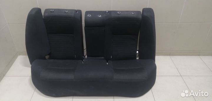 Сиденье заднее Corolla E15 2006-2013