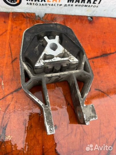 Опора двигателя Ford Focus 3 2011-2019