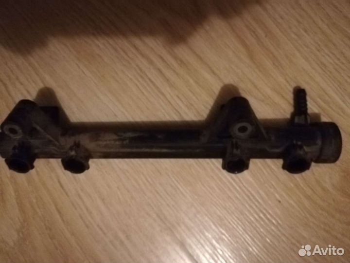 Топливная рампа для Шкоды Фабия